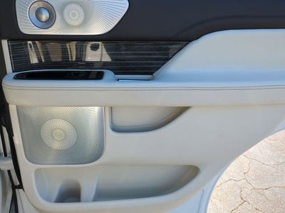2022 Lincoln Navigator Black Label