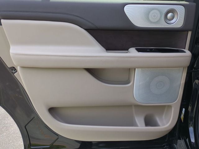 2023 Lincoln Navigator L Reserve
