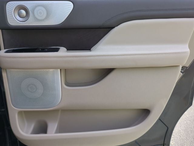 2023 Lincoln Navigator L Reserve
