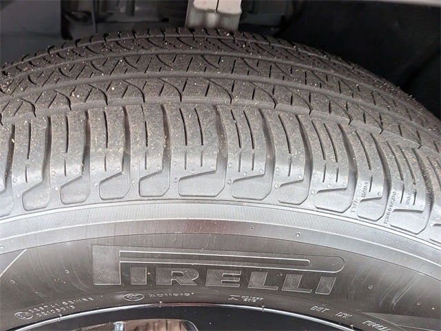 2023 Land Rover Defender 110 X-Dynamic SE