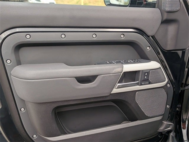 2023 Land Rover Defender 110 X-Dynamic SE