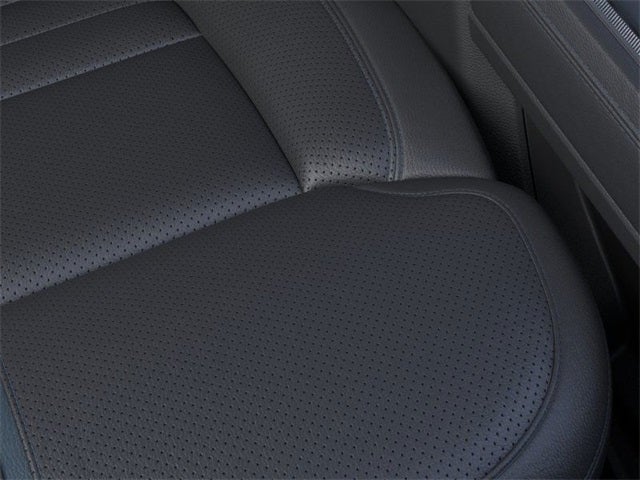 2026 Ford F-250SD Platinum LARIAT 4WD Crew Cab 6.75' Box