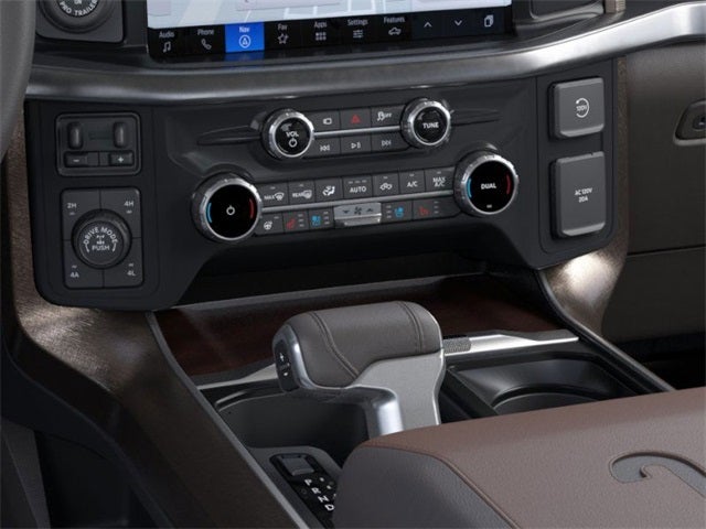 2025 Ford F-150 King Ranch 2025 FORD F-150 KING RANCH CREW CAB 4DR 145 WB 4WD