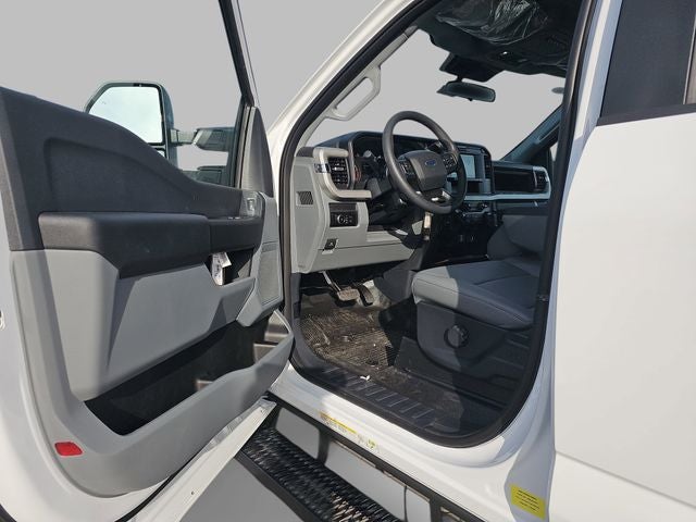 2026 Ford F-450SD DRW