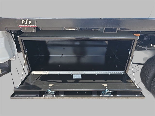 2025 Ford F-550SD XL DRW