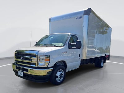 2027 Ford E-350SD Base Cutaway
