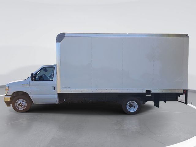 2027 Ford E-350SD Base Cutaway