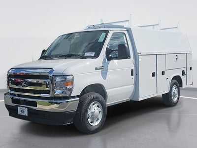 2026 Ford E-350SD Base Cutaway