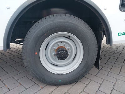 2026 Ford E-350SD Base Cutaway