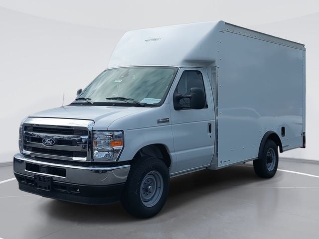 2026 Ford E-350SD Base Cutaway