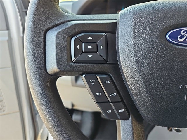 2025 Ford E-450SD Base DRW