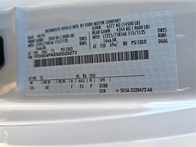 2025 Ford E-450SD Base DRW