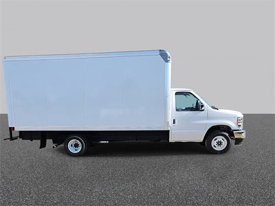 2025 Ford E-450SD Base DRW