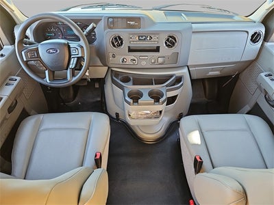 2025 Ford E-450SD Base DRW