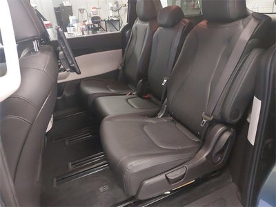 2023 Kia Carnival SX
