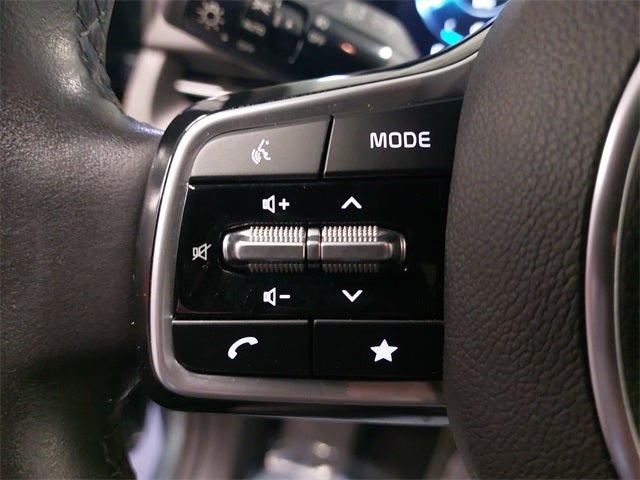 2023 Kia Carnival SX