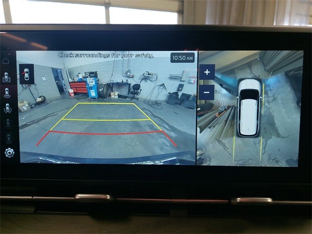 2023 Kia Carnival SX