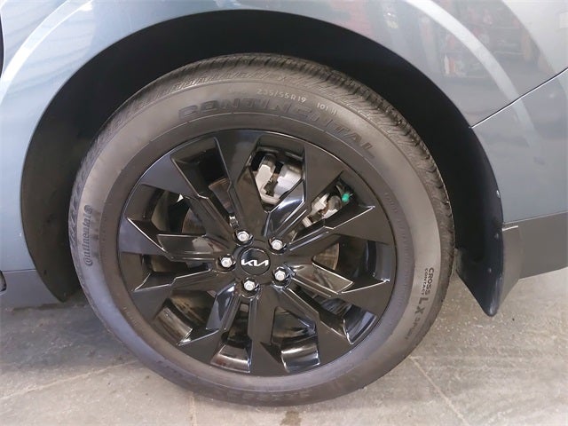 2023 Kia Carnival SX