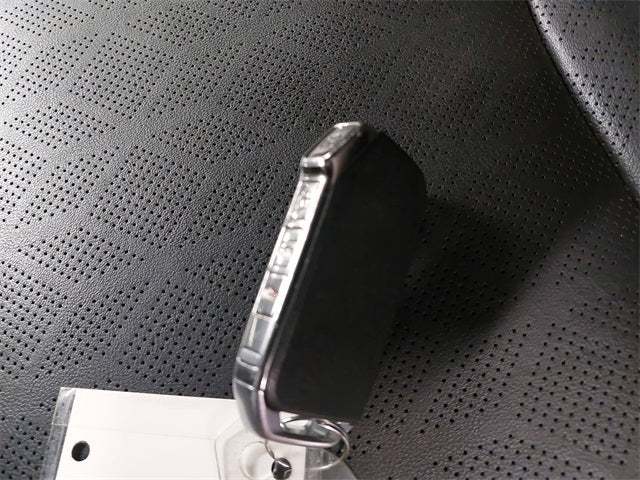 2023 Kia Carnival SX