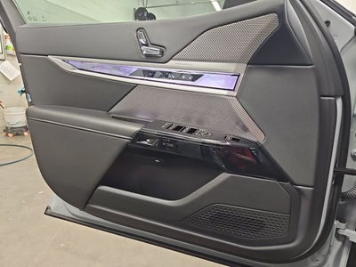 2025 BMW 7 Series 740i