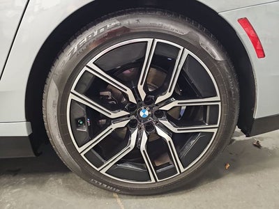 2025 BMW 7 Series 740i