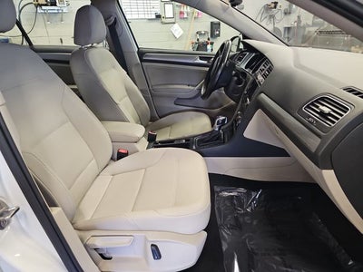2015 Volkswagen e-Golf SEL Premium