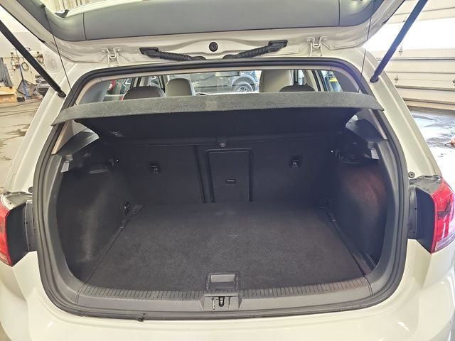 2015 Volkswagen e-Golf SEL Premium