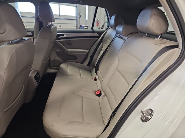 2015 Volkswagen e-Golf SEL Premium
