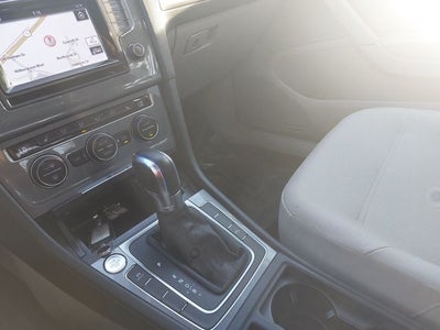 2015 Volkswagen e-Golf SEL Premium