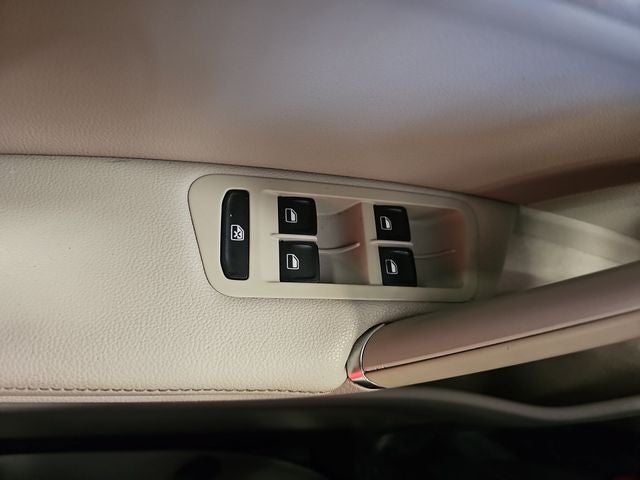2015 Volkswagen e-Golf SEL Premium