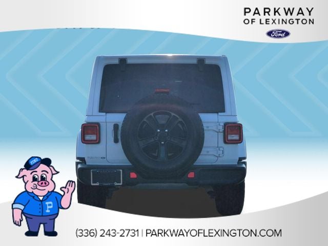2021 Jeep Wrangler Unlimited Sahara Altitude