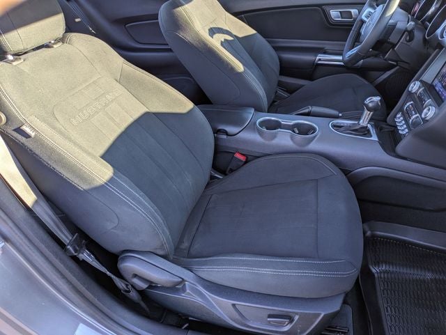 2022 Ford Mustang EcoBoost