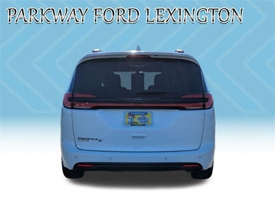 2021 Chrysler Pacifica Touring