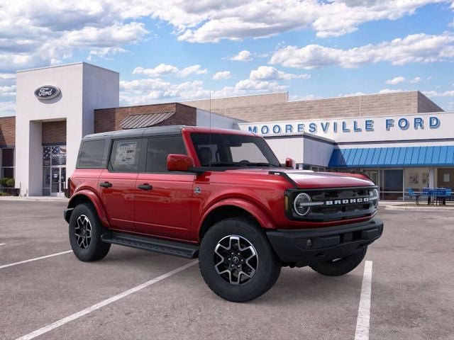 2026 Ford Bronco Outer Banks Matte Black